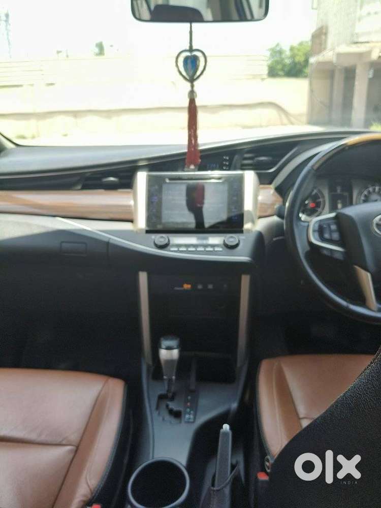Toyota Innova Crysta 2.8z Automatic, 2018, Diesel