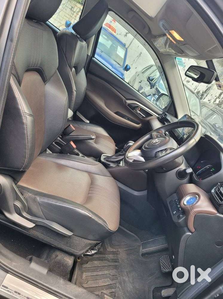 Toyota Urban Cruiser Hyryder 1.5 V Hybrid, 2024, Petrol