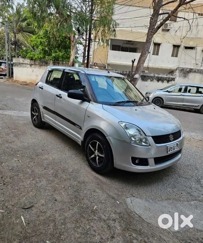 Maruti Suzuki Swift 2010 Diesel 93000 Km Driven