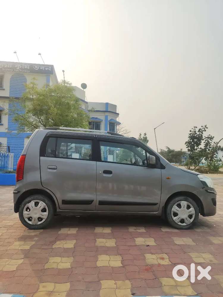 Maruti Suzuki Wagon R 2013 Petrol Well Maintained