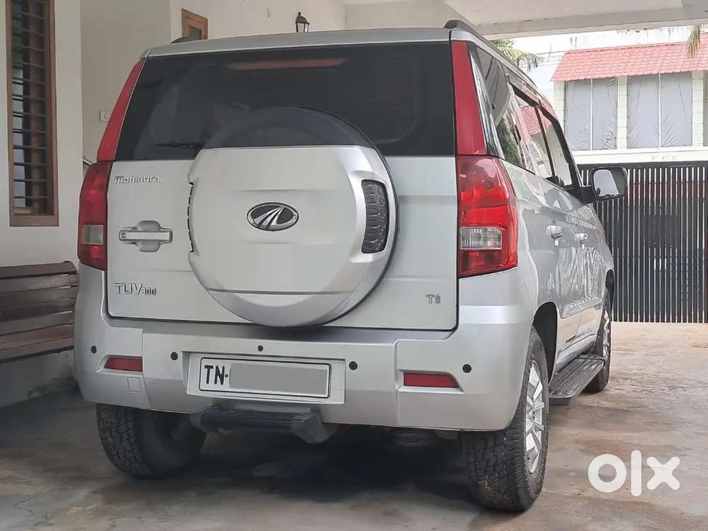 Mahindra Tuv 300 2015  T8 Model