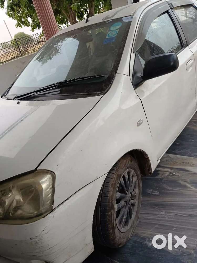 Toyota Etios Liva 2011 Petrol 85000 Km Driven