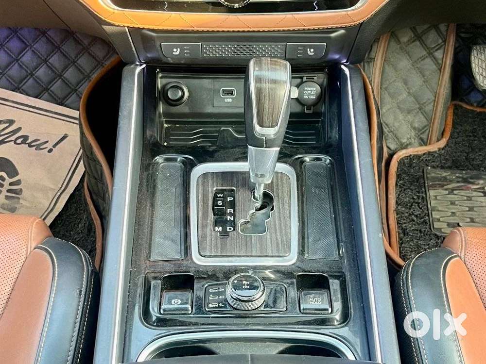 Mahindra Alturas G4 4wd At, 2019, Diesel