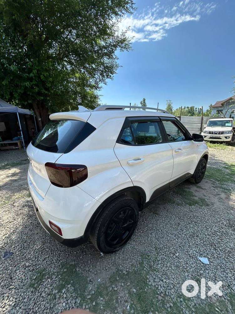 Hyundai Venue S 1.2 Petrol, 2021, Petrol