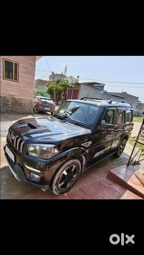 Mahindra Scorpio Classic 2022 Diesel 82000 Km Driven
