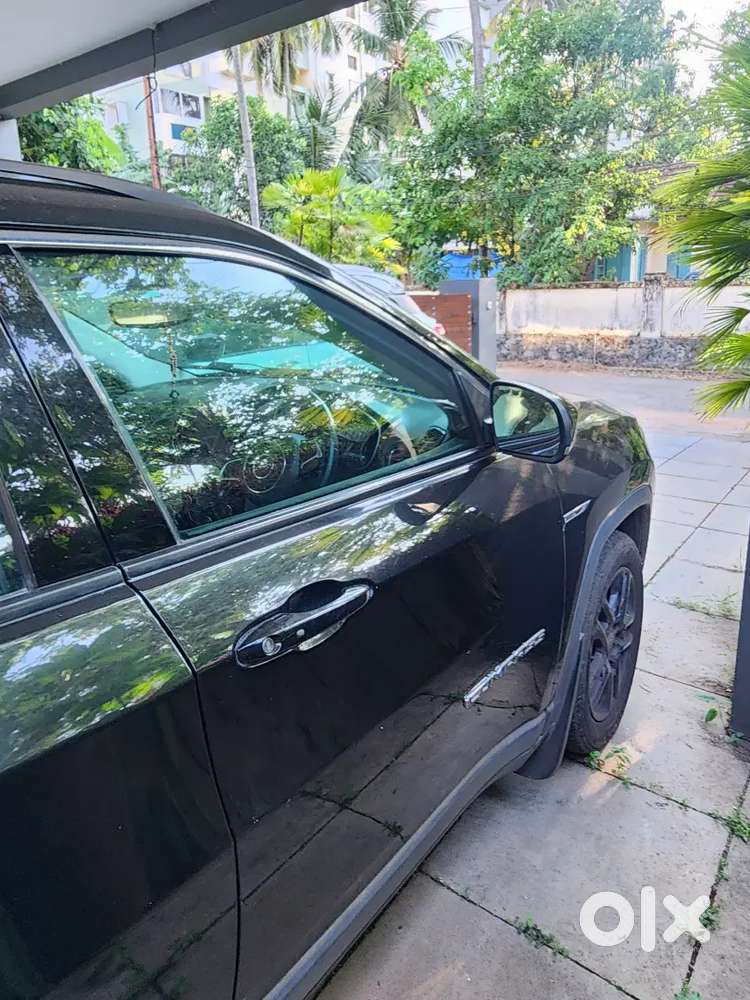 Jeep Compass Limited 2.0 Diesal Black Color  Sale Well Maintained