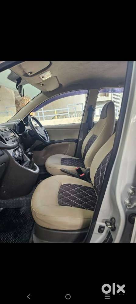 Hyundai I10 Sportz, 2015, Petrol