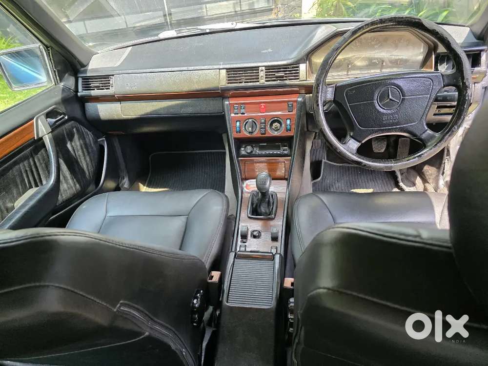 Mercedes Benz W124 E220