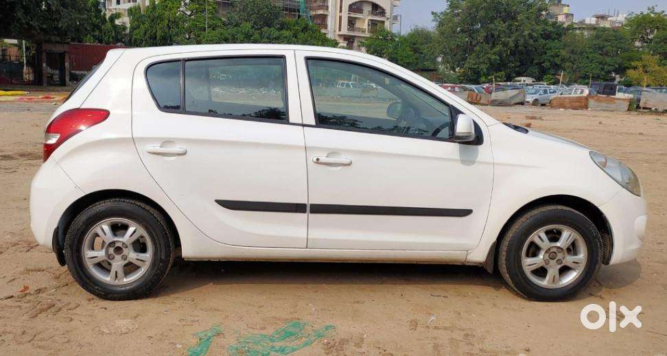 Hyundai I20 Petrol Spotz, 2011, Petrol