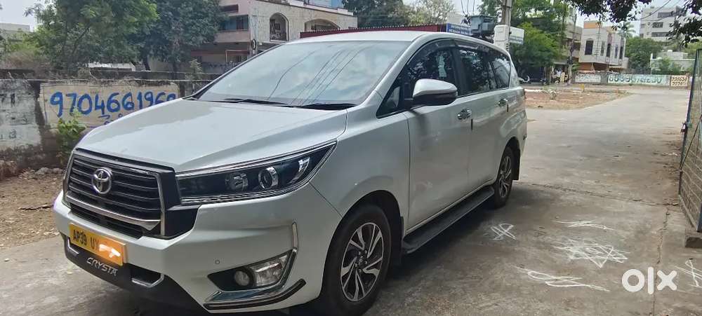 Toyota Innova Crysta 2014 Diesel Well Maintained
