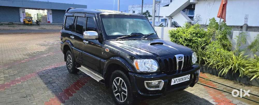 Mahindra Scorpio Classic 2011 Diesel 108000 Km Driven
