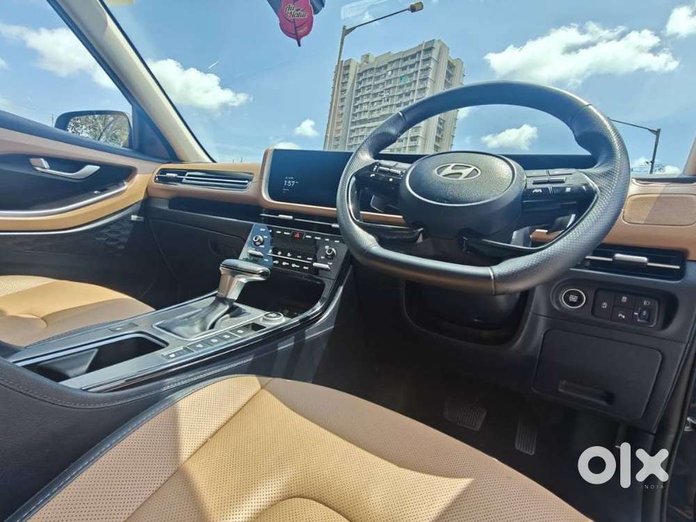 Hyundai Alcazar 2.0 Signature (o) Petrol At 6 Str, 2024, Petrol