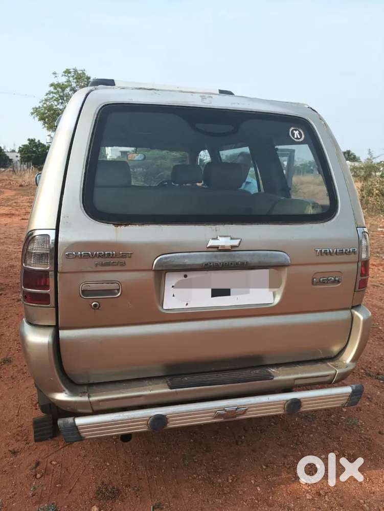 Chevrolet Tavera Neo 2013