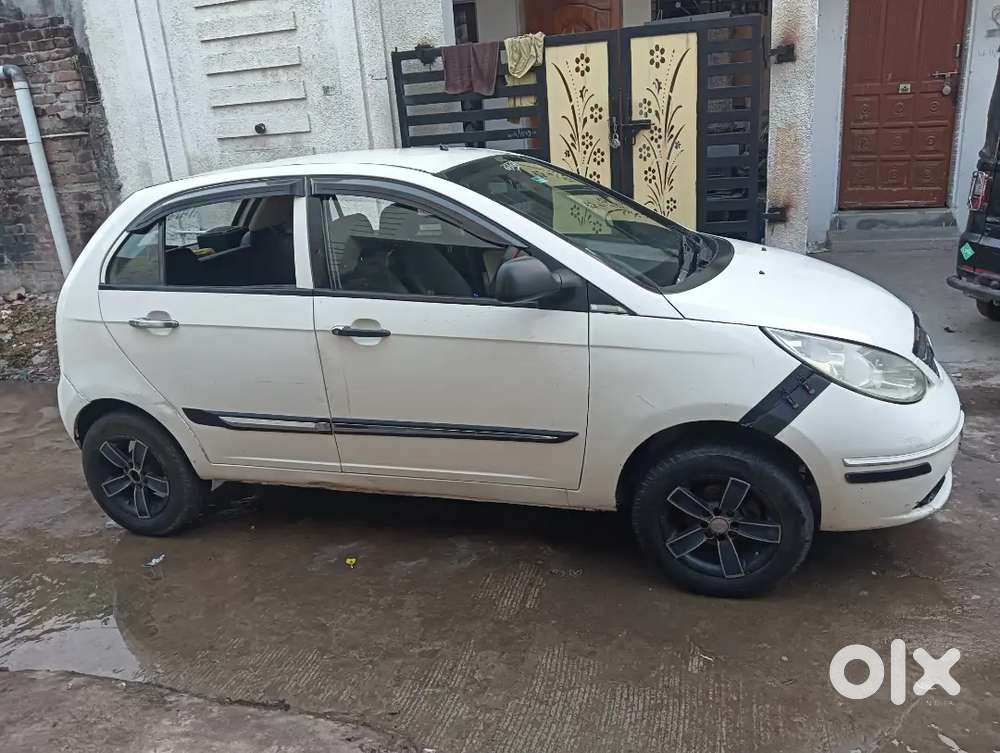 Good Condition, 4 Alloy Wheel,