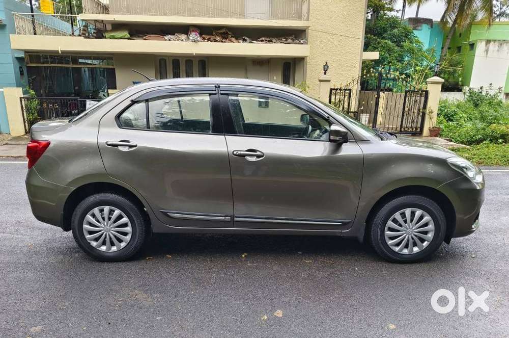 Maruti Suzuki Swift Dzire 1.2 Vxi Bsiv, 2020, Petrol