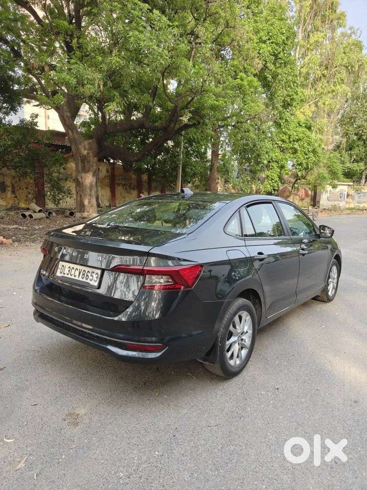 Skoda Slavia 1.0 Ambition Tsi At, 2022, Petrol
