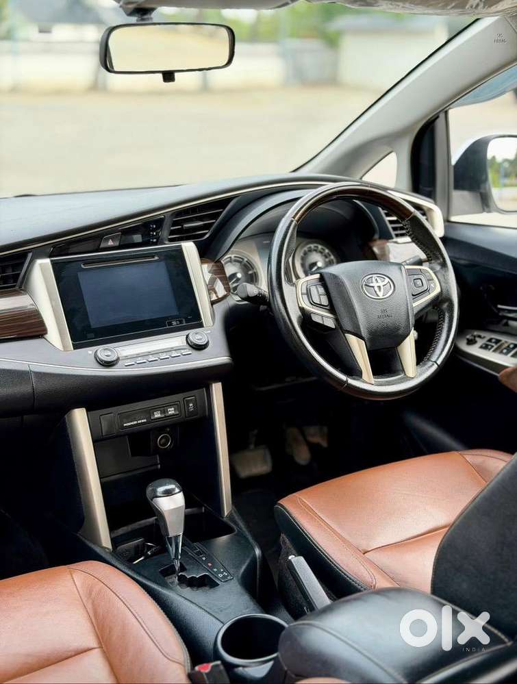 Toyota Innova Crysta 2018