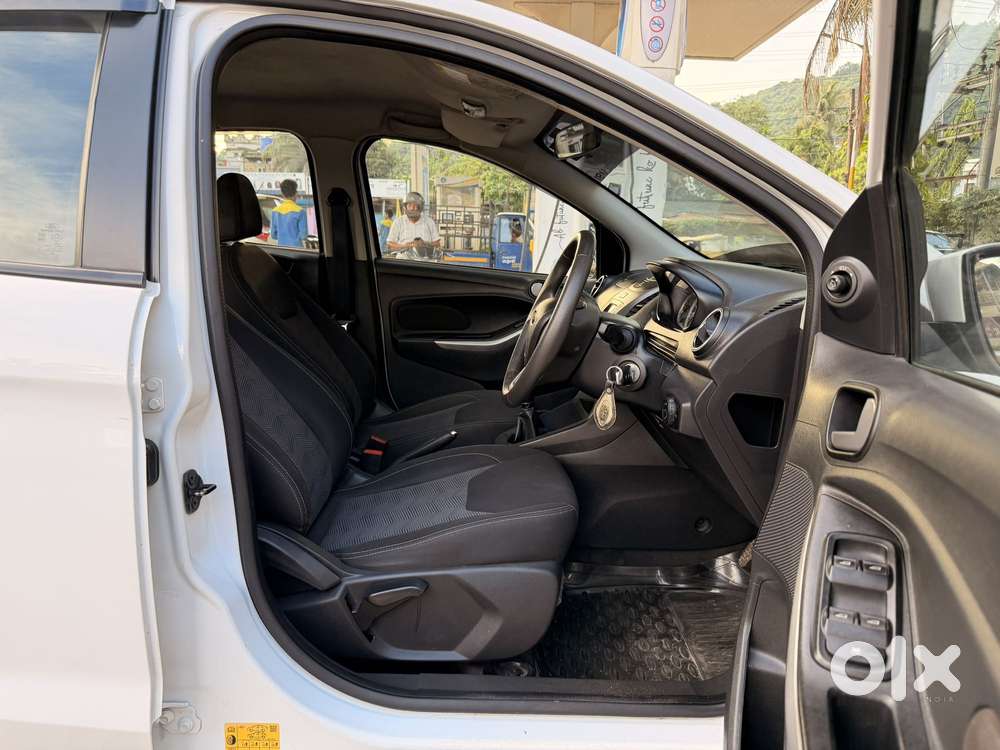 Ford Figo Titanium Blu, 2017, Petrol