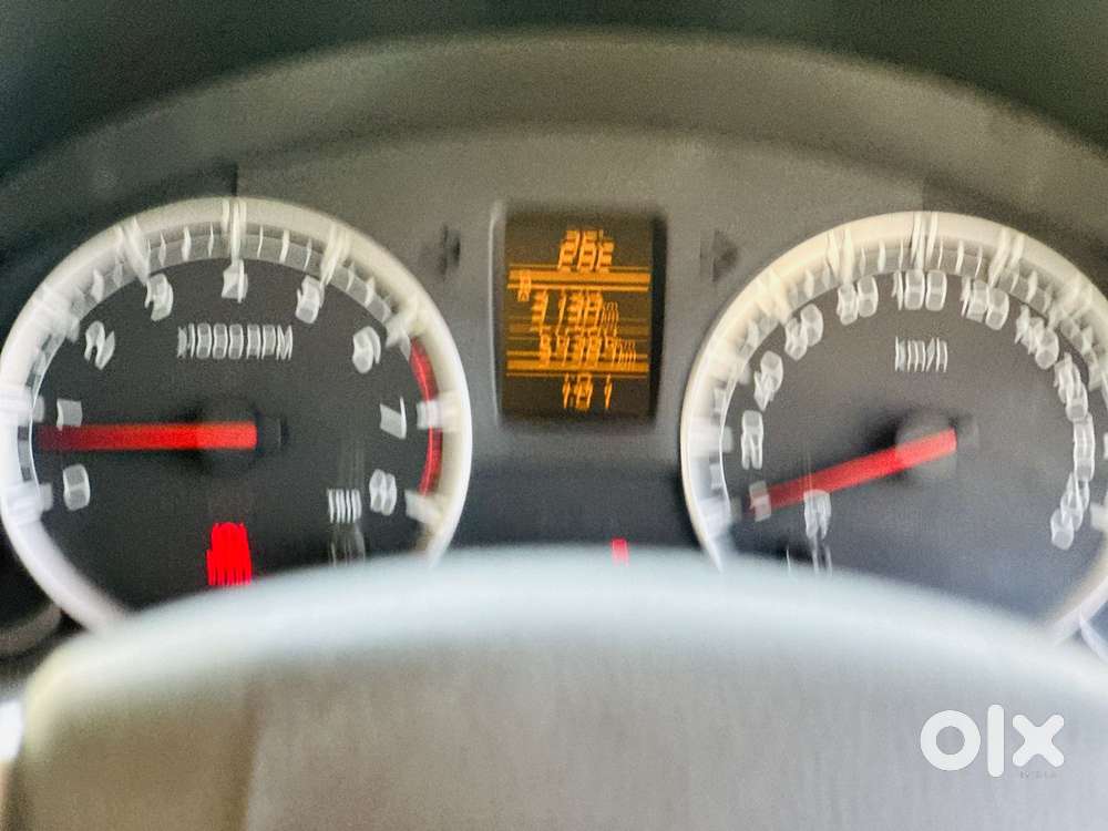 Maruti Suzuki Swift Dzire Amt Zxi, 2015, Petrol