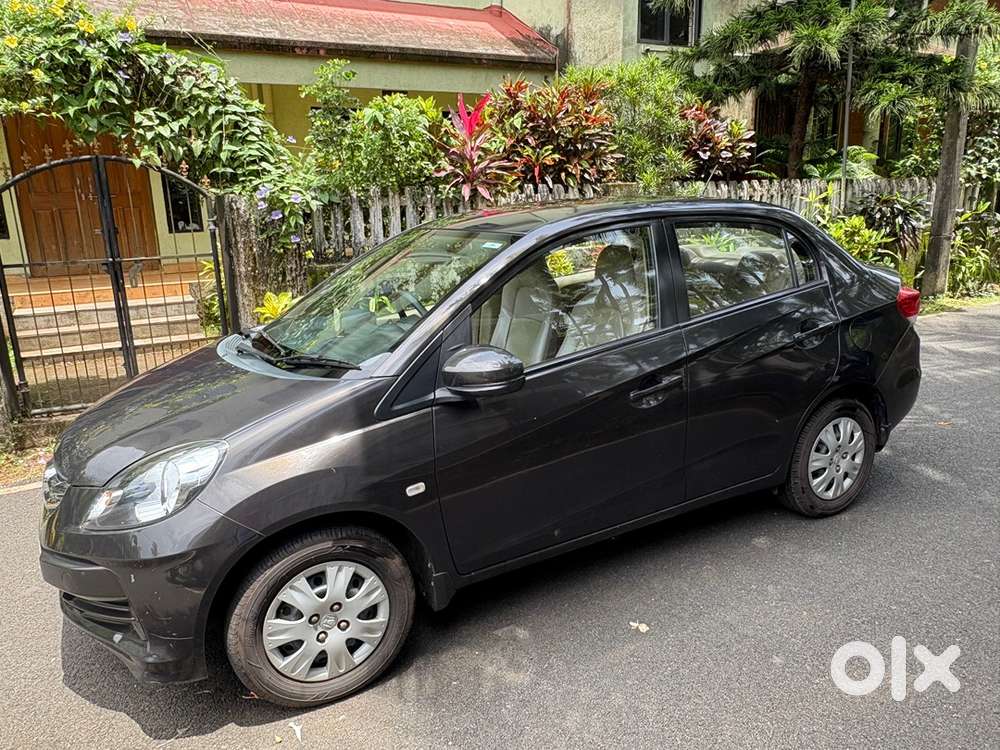 Honda Amaze Petrol 2015
