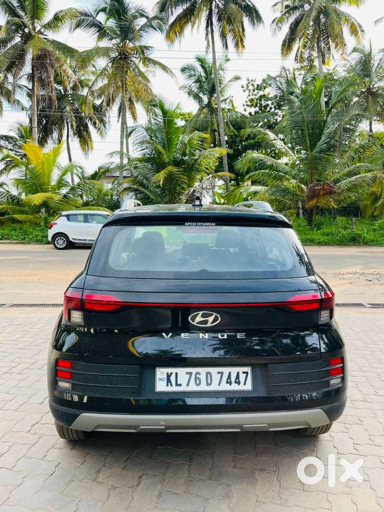 Hyundai Venue Petrol 2023