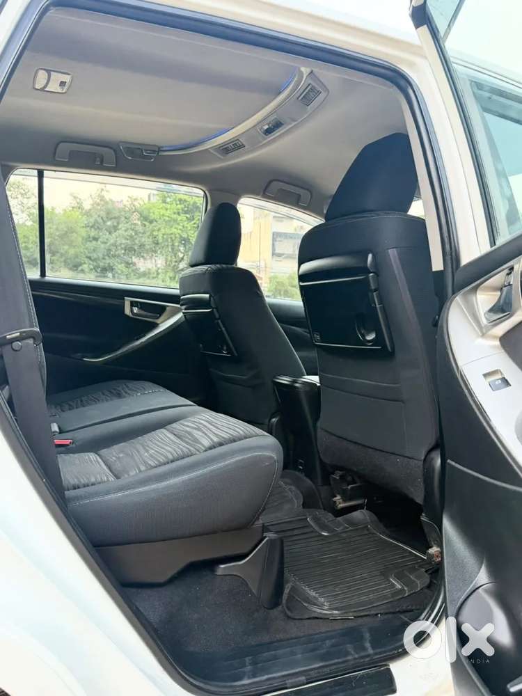 Toyota Innova Crysta 2.4 V 7 Str, 2017, Diesel