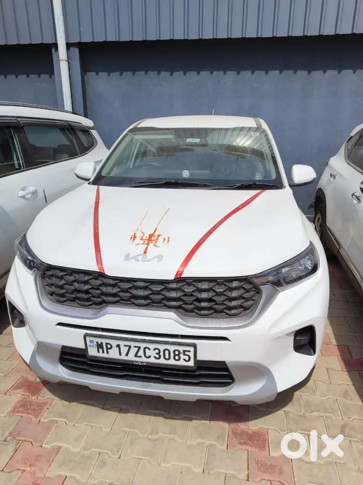 गाड़ी की कंडीशन अच्छी है एक हाथ की गाड़ी है ।