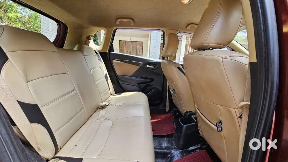 Honda Jazz 2017 Petrol 100000 Km Driven