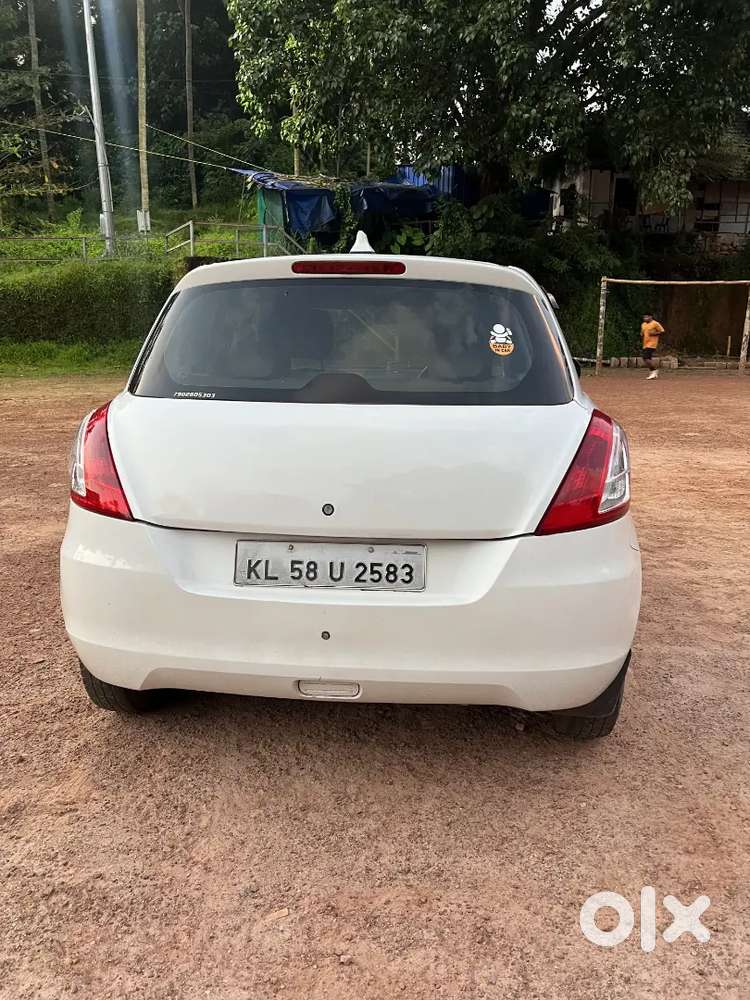 Maruti Suzuki Swift Lxi 2017 Year Car