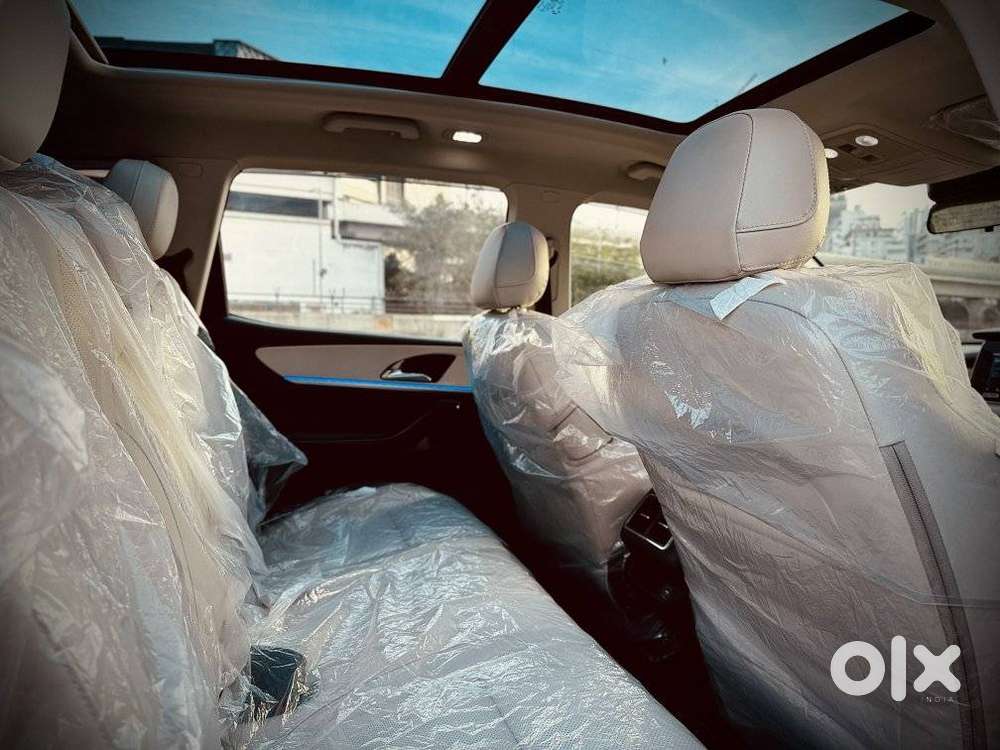 Mahindra Xuv700 2.2 Ax 7 Diesel At Luxury Pack Str, 2024, Diesel