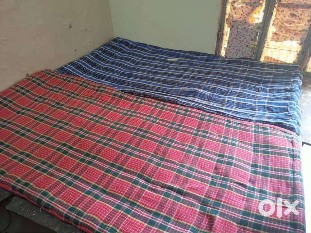 2 single bed mattress.