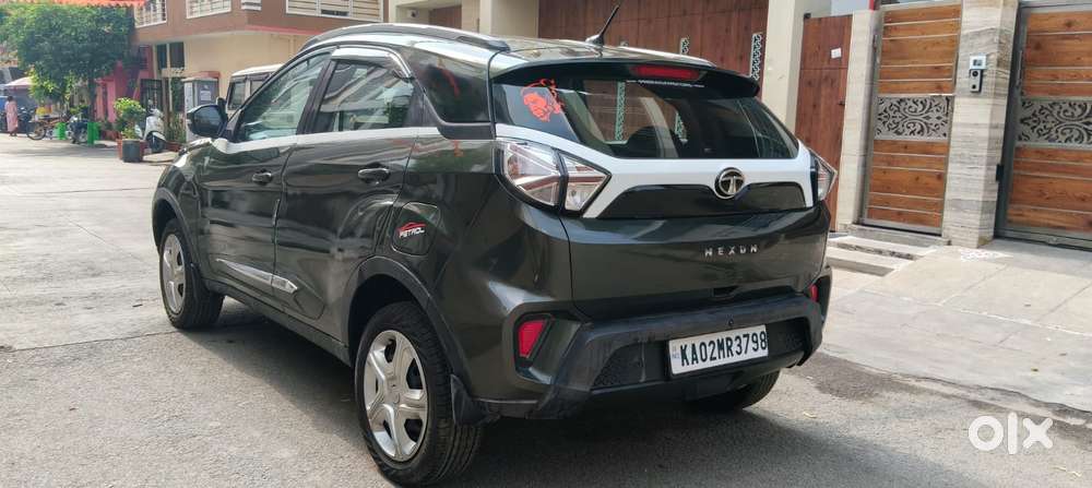 Tata Nexon 1.5 Revotorq Xm (s), 2021, Petrol