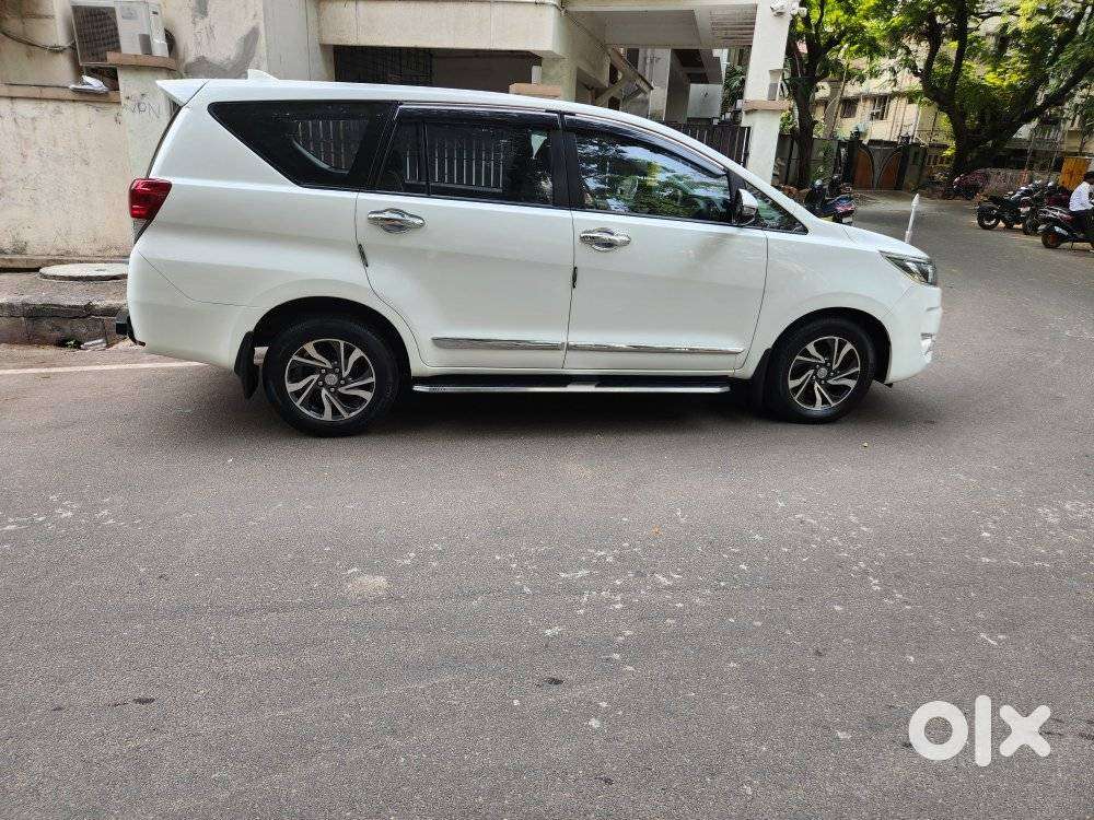 Toyota Innova Crysta 2.4 G Mt, 2019, Diesel