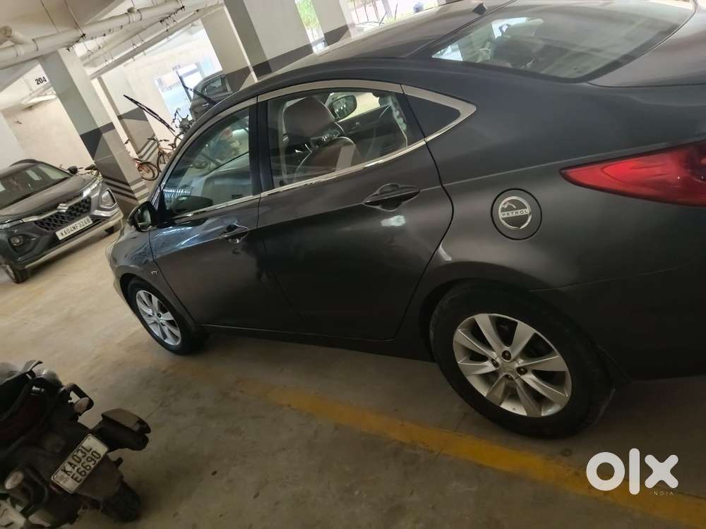 Hyundai Verna Vtvt 1.6 Sx, 2012, Petrol