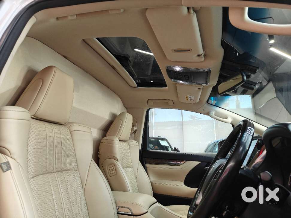 Toyota Vellfire Vip – Executive Lounge, 2020, Petrol