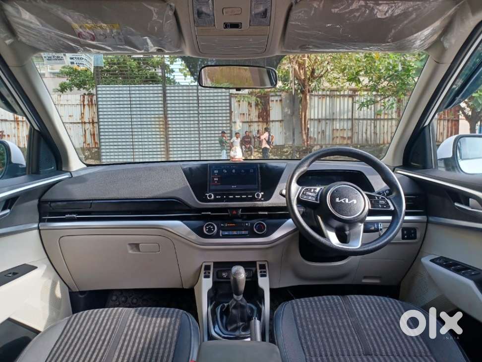 Kia Carens 1.5 Prestige 7 Str, 2023, Petrol