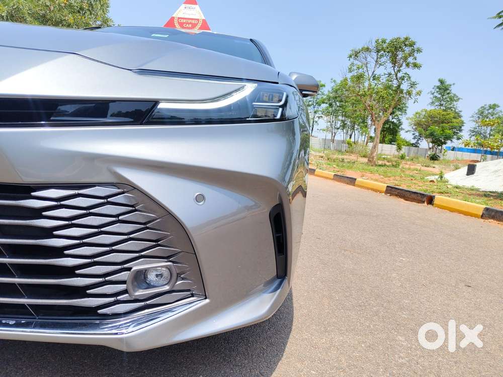 Toyota Camry V6 At, 2025, Petrol