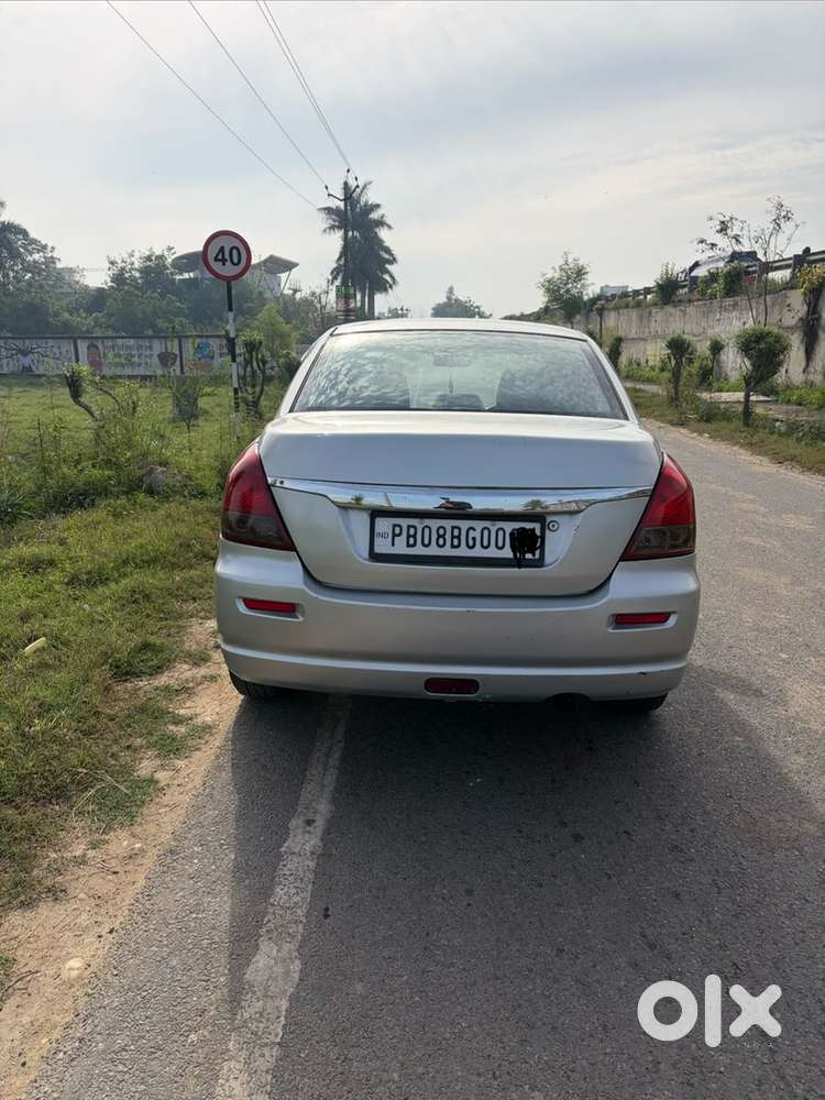Maruti Suzuki Swift Dzire 2010 Diesel Well Maintained