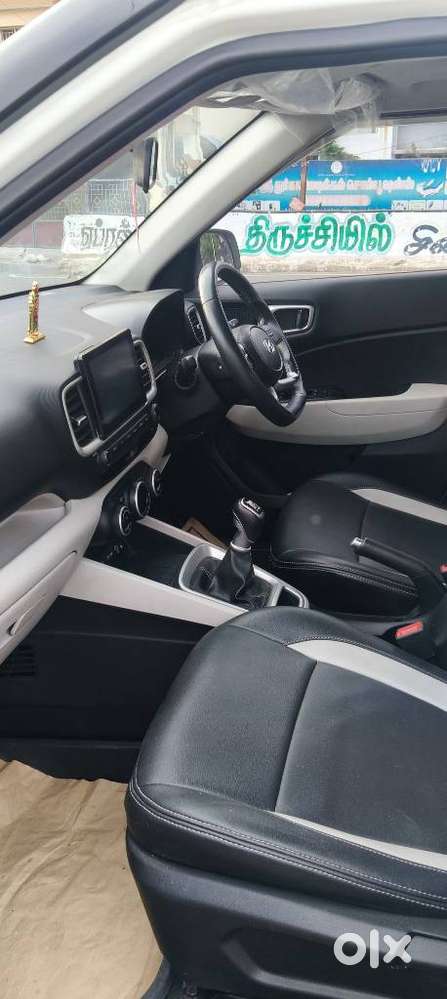 Hyundai Venue Sx (o) Mt 1.5 Diesel, 2024, Diesel