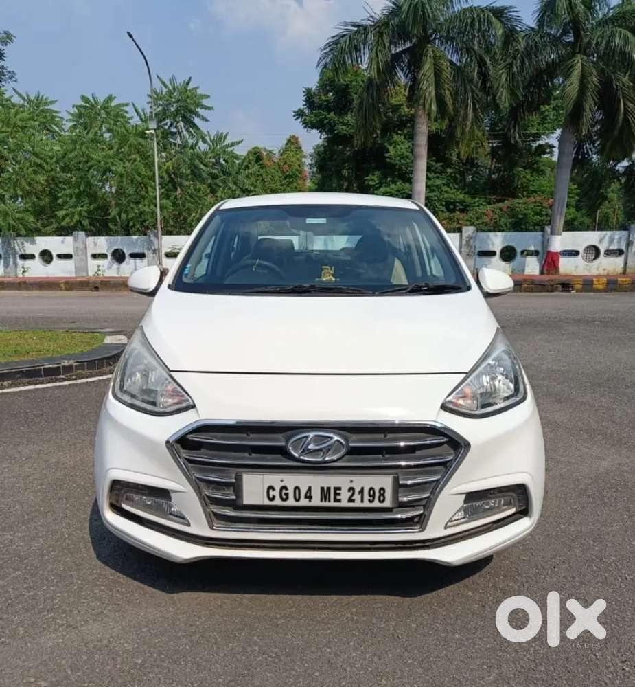 Car Bahut Hi Ache Condition Main Hai Bahut Hi Kam Chala Hai