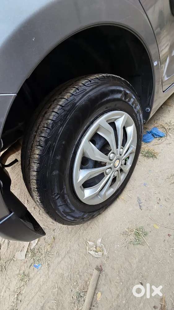 Maruti Swift Vxi 2017 – Single Owner  Well Maintained  Fancy No 0006