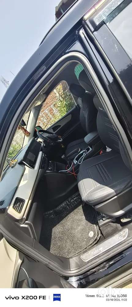 Mahindra Xuv700 2025 Diesel 5500 Km Driven