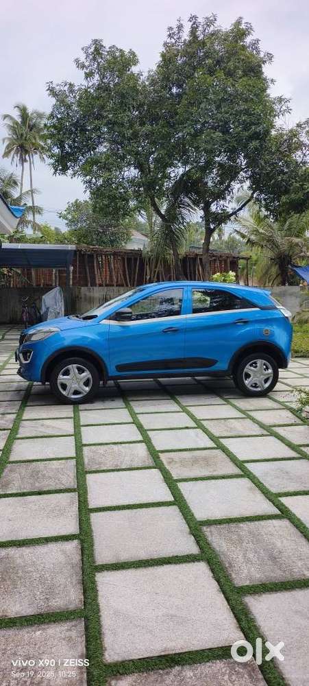 Tata Nexon 1.2 Revotron Xm (s), 2016, Diesel