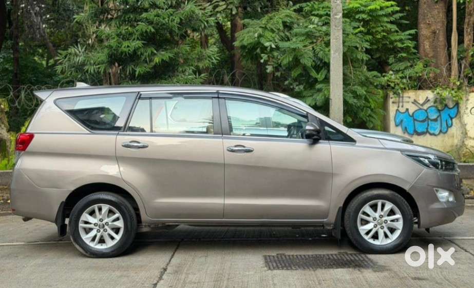 Toyota Innova Crysta 2.4 V 8 Str, 2018, Diesel