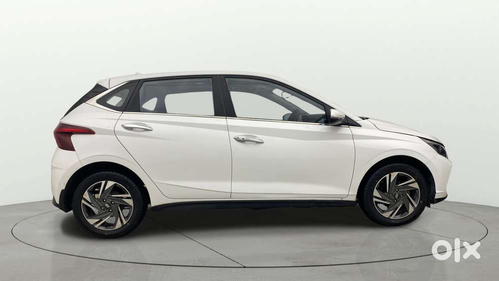 Hyundai New I20 1.2 Asta Mt, 2022, Petrol