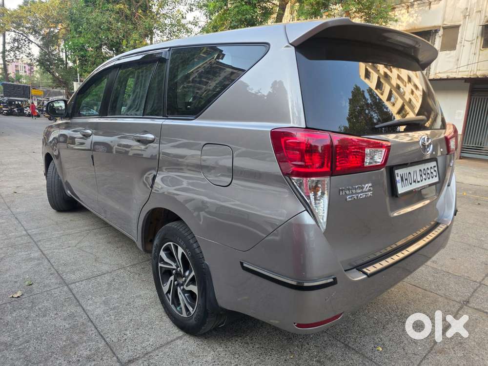 Toyota Innova Crysta 2.4 G Mt 8s, 2022, Diesel