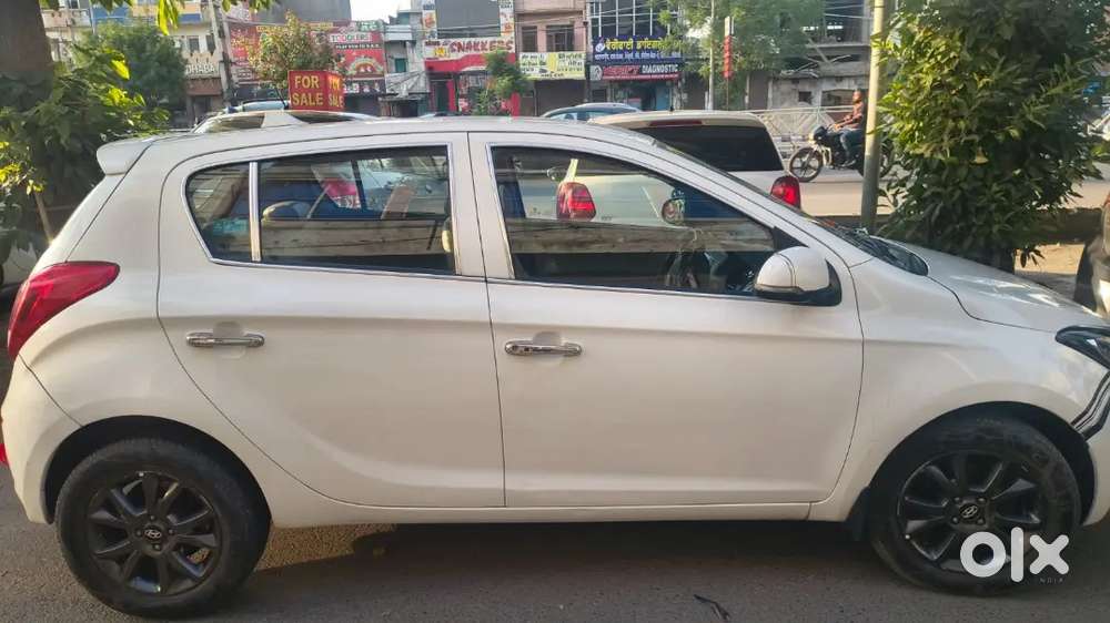 Hyundai I20 1.4 Asta 2014 Diesel Car ,push To Start Car