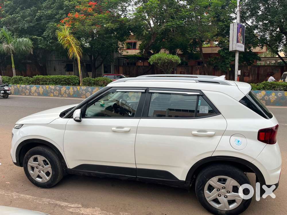 Hyundai Venue 2022 Petrol Manual