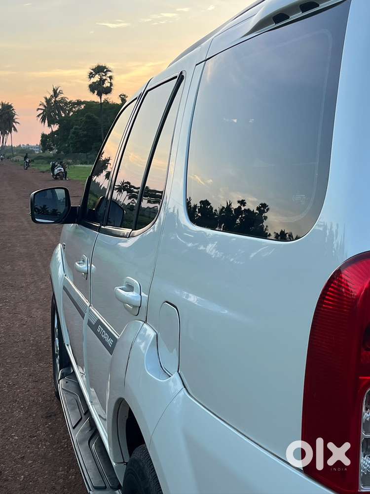 Tata Safari Storme Diesel 2019