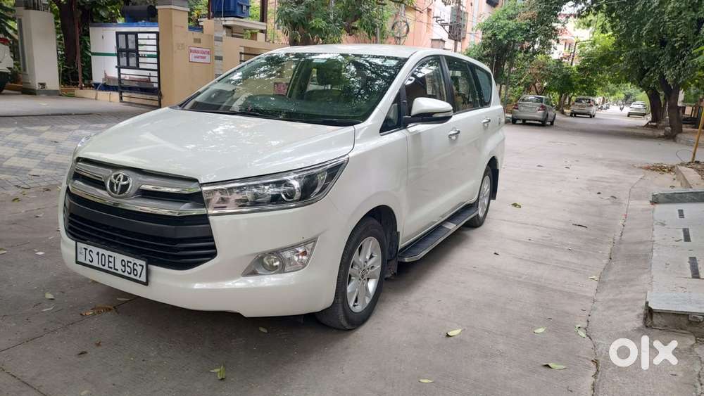 Toyota Innova Crysta 2.4 V 8 Str, 2017, Diesel